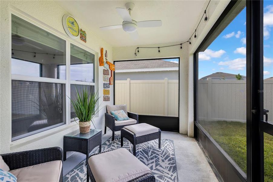 Exterior details and patio area of a home in North Park Isle, Plant City (Image 4).
