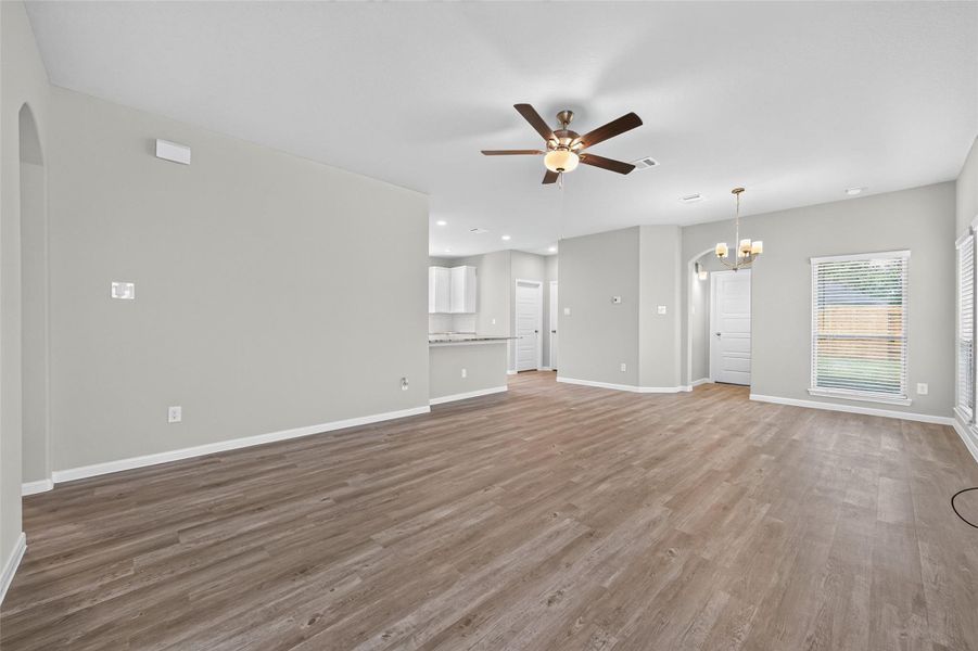 Spacious, unfurnished interior of a new home in Woodland Lakes, Huffman (Image 20).