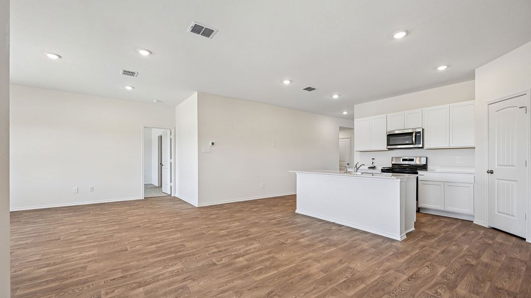 Image 30 of a home in Watermill.