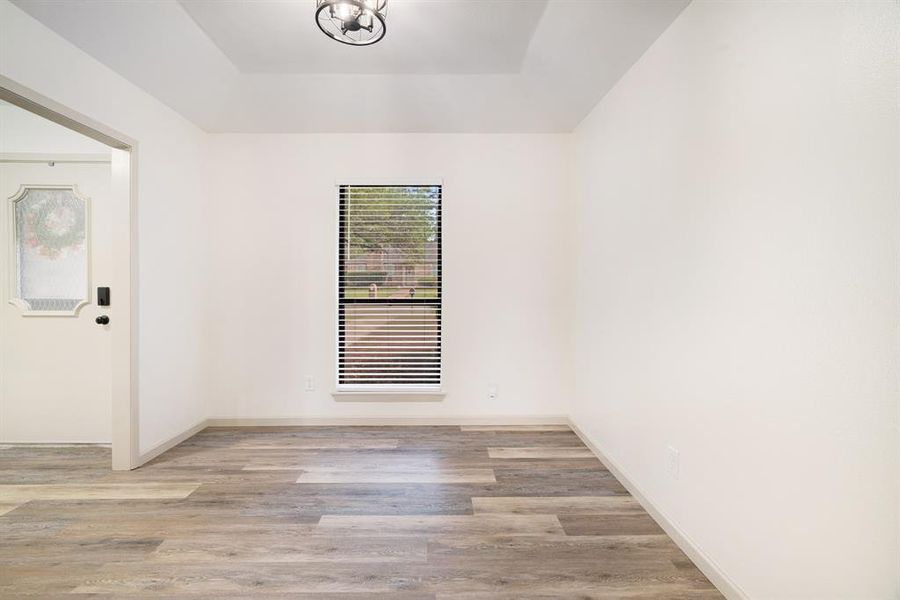 Spacious, unfurnished interior of a new home in , Paris (Image 18).