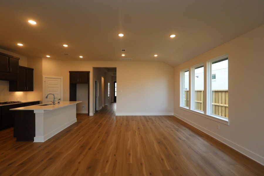 Spacious, unfurnished interior of a new home in Woodson’s Reserve, Spring (Image 11). Spacious, unfurnished interior of a new home in Woodson’s Reserve, Spring (Image 11).