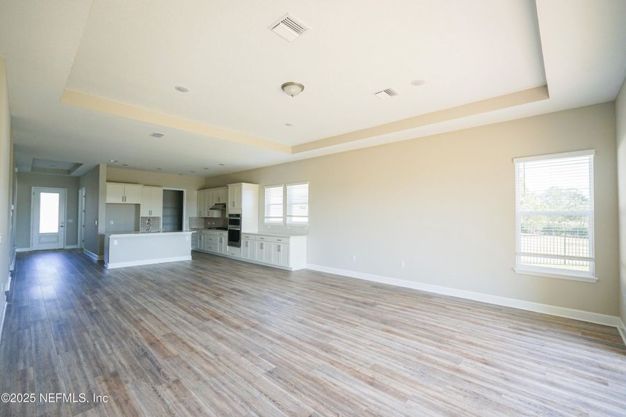 Spacious, unfurnished interior of a new home in , Palm Coast (Image 4).