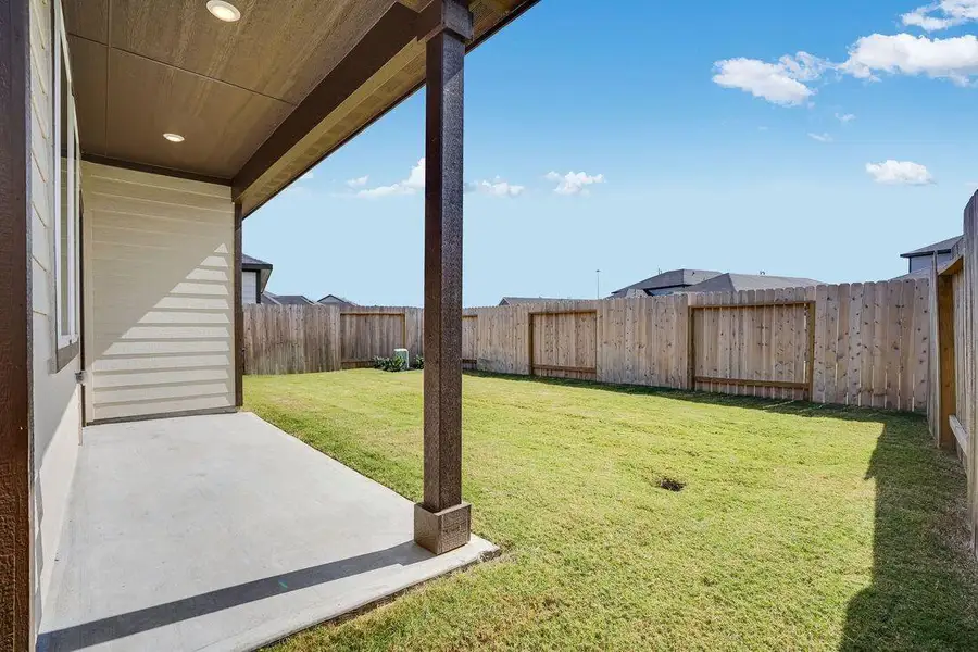 21915 Red Lantana ~ Ready Now 21915 Red Lantana ~ Ready Now