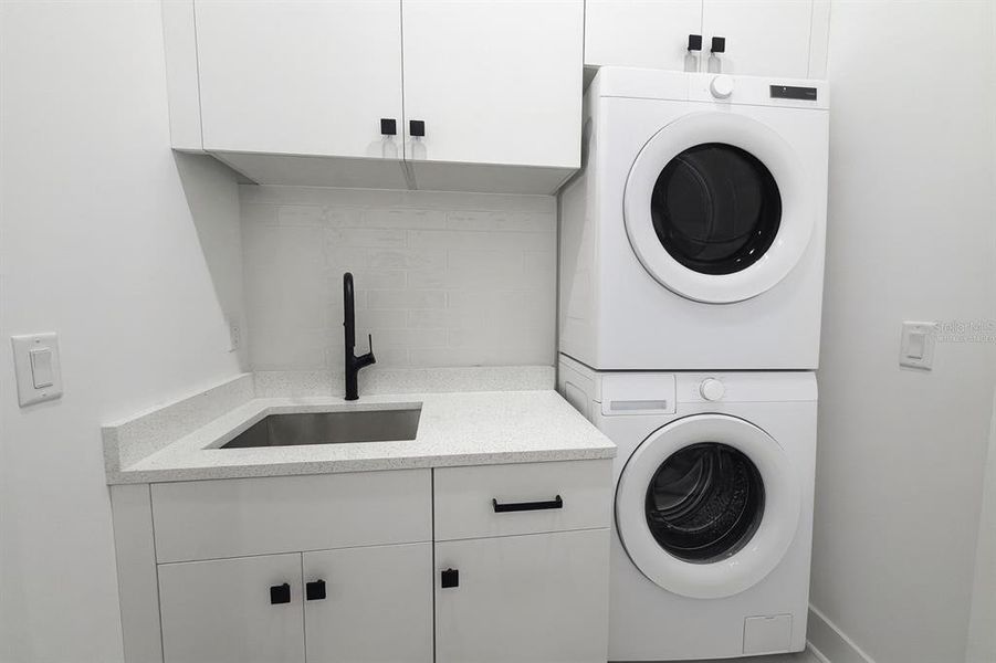 Close-up of interior finishes inside a home in , Tampa (Image 14). Close-up of interior finishes inside a home in , Tampa (Image 14).