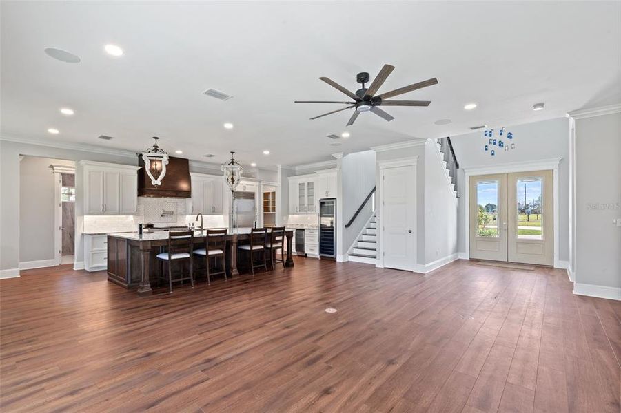 Furnished interior view inside a new home in , Thonotosassa (Image 8).