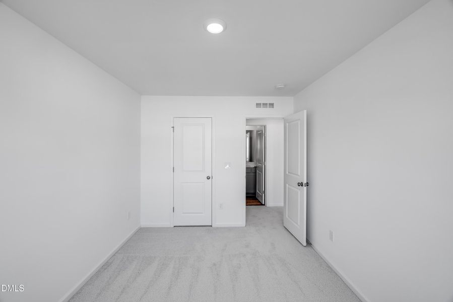 SUN_LawsonTownes_Pic_Cameron_Bed2_1of1