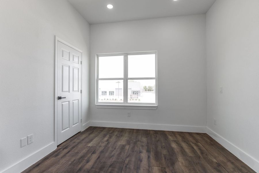 Spacious, unfurnished interior of a new home in , Spring (Image 27).