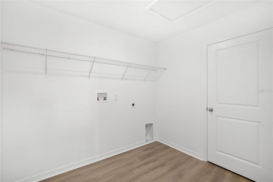 Spacious, unfurnished interior of a new home in , Kissimmee (Image 34).