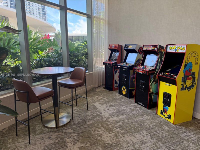 Community amenities in Aria Reserve, Miami (Image 63).