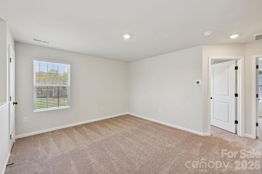 Spacious, unfurnished interior of a new home in Willow Estates, Shelby (Image 15).