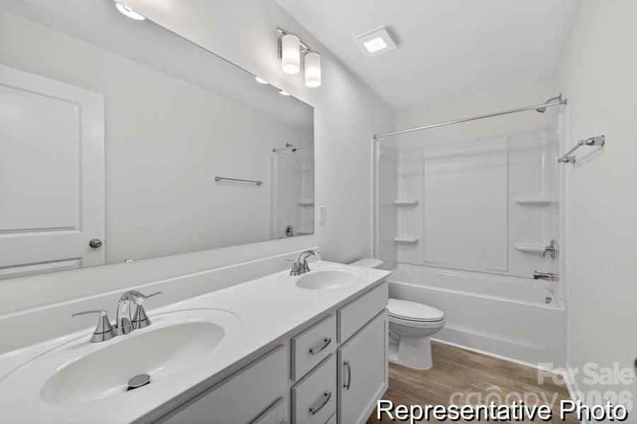 Furnished interior view inside a new home in Beaver Creek, Statesville (Image 7).