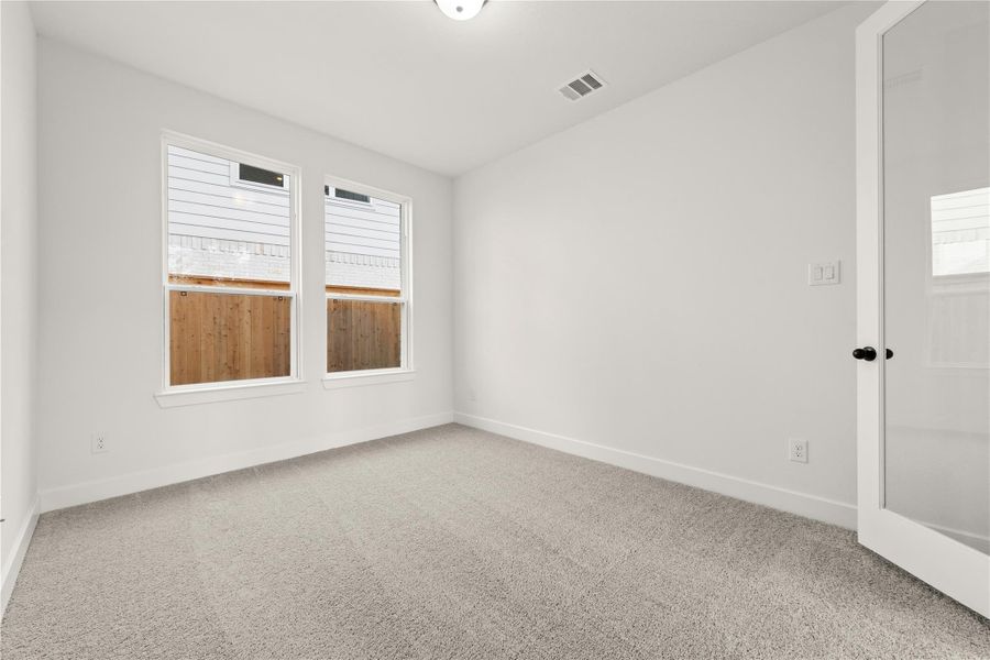 Spacious, unfurnished interior of a new home in Kresston, Montgomery (Image 19).