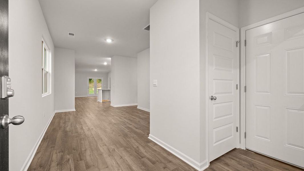 Spacious, unfurnished interior of a new home in Captain's Corner, Grovetown (Image 27). Spacious, unfurnished interior of a new home in Captain's Corner, Grovetown (Image 27).