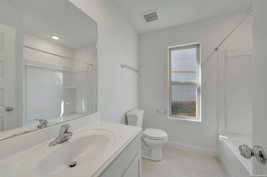 Furnished interior view inside a new home in Cinco Lakes, San Antonio (Image 12). Furnished interior view inside a new home in Cinco Lakes, San Antonio (Image 12).