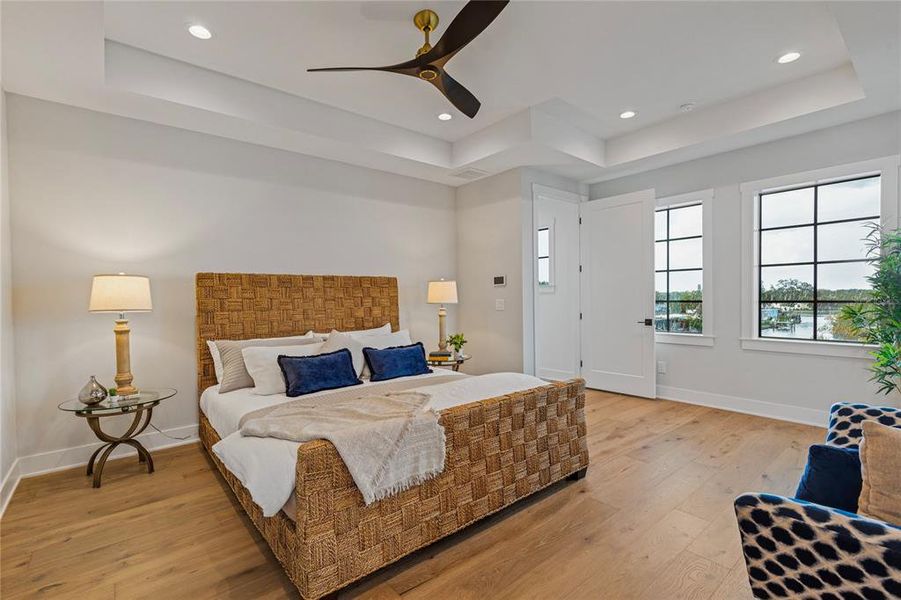 Furnished interior view inside a new home in , St. Petersburg (Image 51).