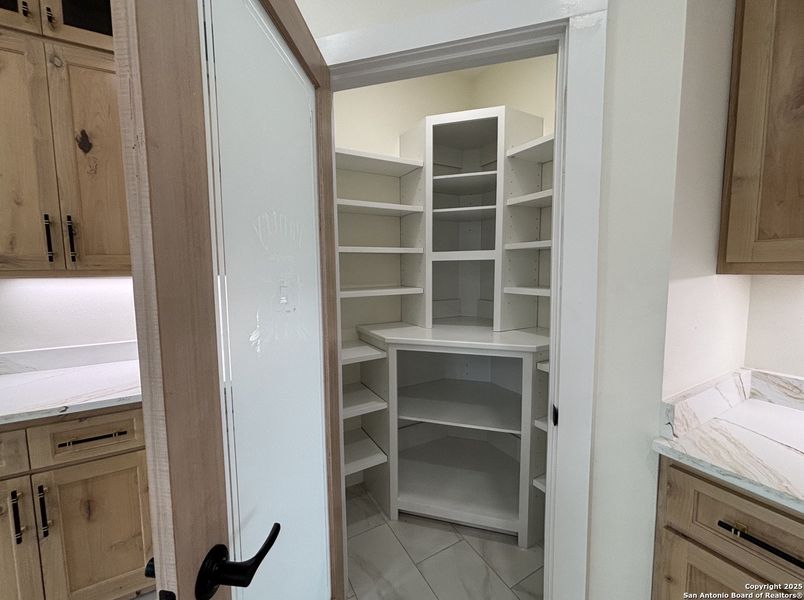 Furnished interior view inside a new home in , Uvalde (Image 15).