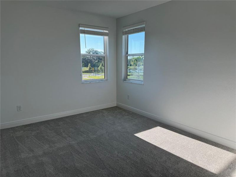 Spacious, unfurnished interior of a new home in Hawkstone, Sarasota (Image 15).