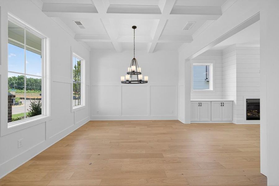 Spacious, unfurnished interior of a new home in Livingstone Park, Kennesaw (Image 46).