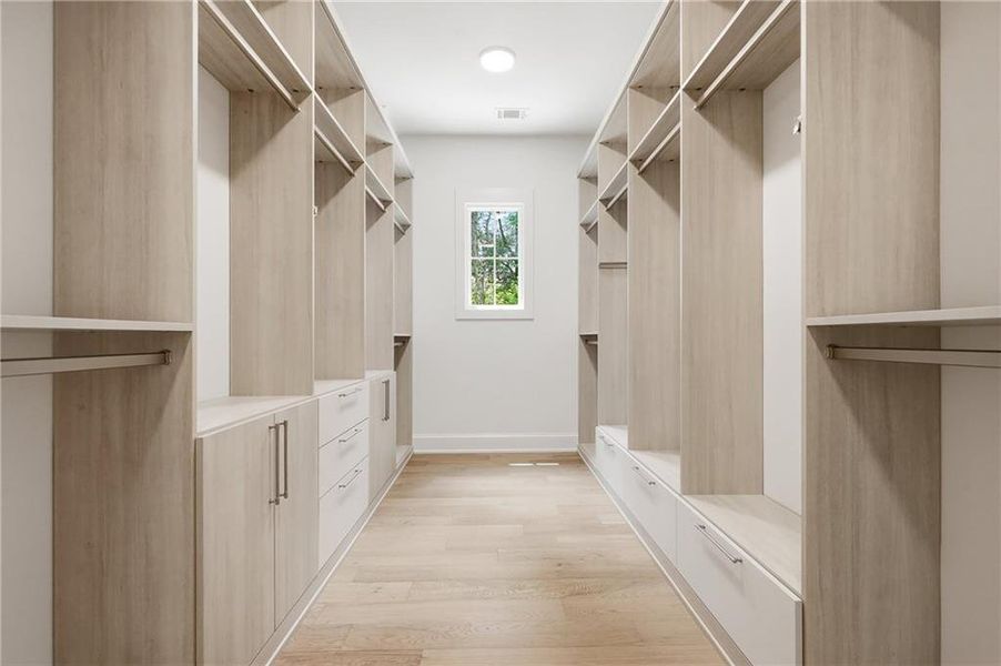 Image 32 of a home in .