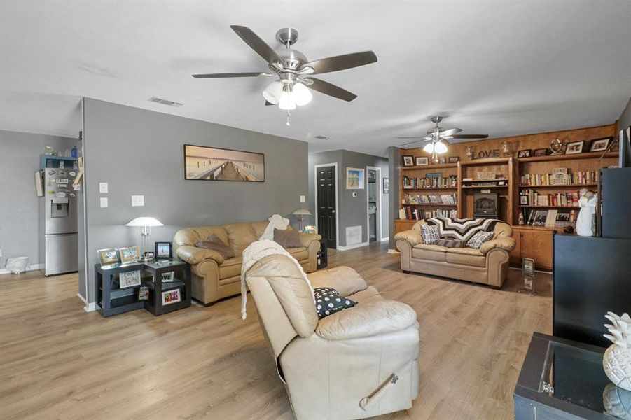 Furnished interior view inside a new home in , Santa Anna (Image 14).