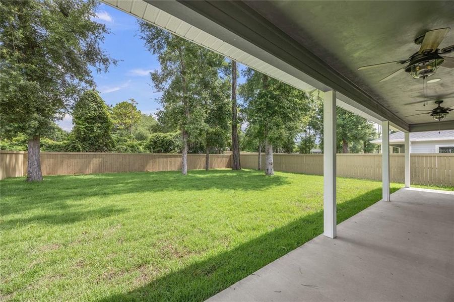 Exterior details and patio area of a home in , Gainesville (Image 3).