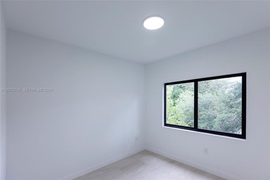 Spacious, unfurnished interior of a new home in , Miami (Image 9).