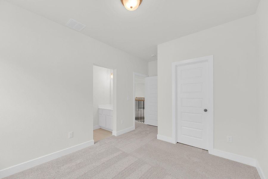 Spacious, unfurnished interior of a new home in Santa Rita Ranch, Liberty Hill (Image 59). Spacious, unfurnished interior of a new home in Santa Rita Ranch, Liberty Hill (Image 59).
