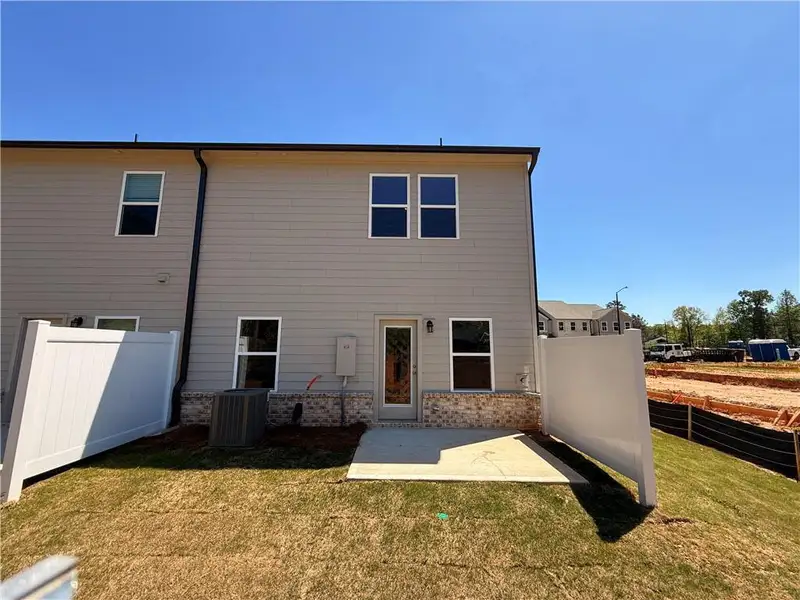 Exterior details and patio area of a home in Leydenview, Mableton (Image 4).
