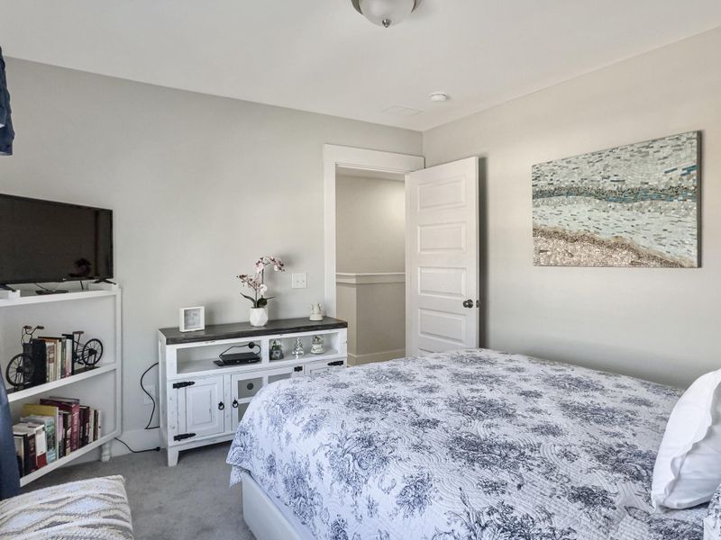 Furnished interior view inside a new home in Hewing Farms, Summerville (Image 59). Furnished interior view inside a new home in Hewing Farms, Summerville (Image 59).