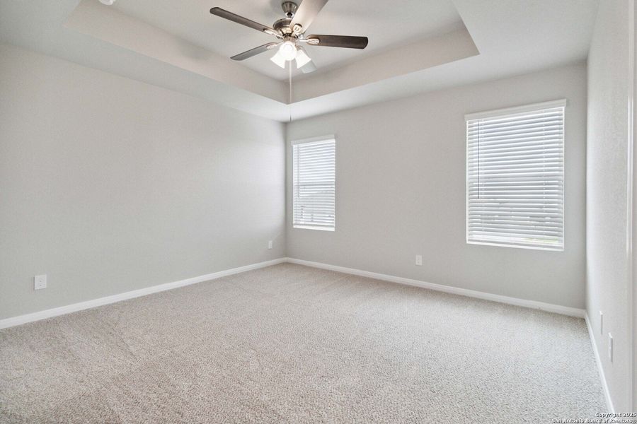 Spacious, unfurnished interior of a new home in , Converse (Image 24).