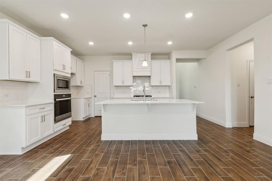 Furnished interior view inside a new home in AnaCapri, Anna (Image 4). Furnished interior view inside a new home in AnaCapri, Anna (Image 4).