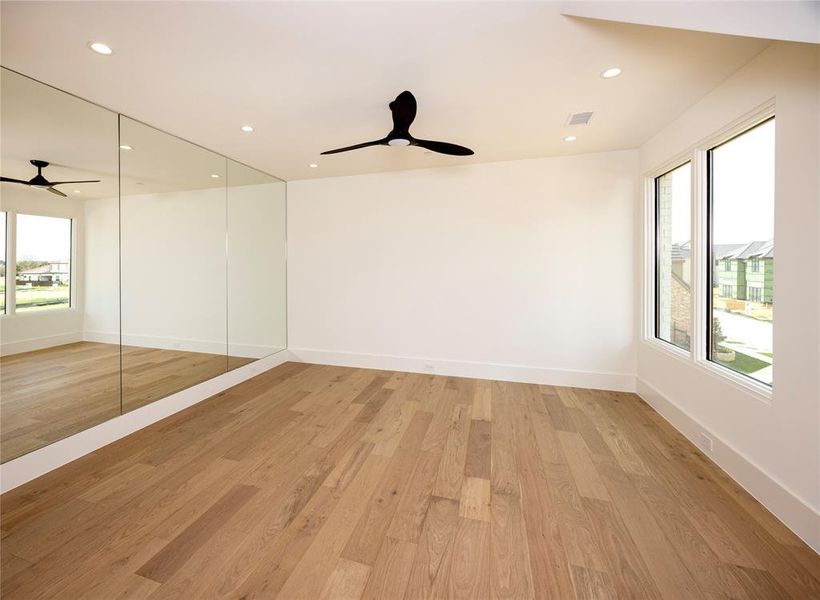Spacious, unfurnished interior of a new home in , Southlake (Image 20).