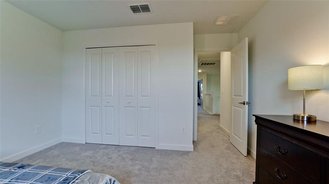 Spacious, unfurnished interior of a new home in , Bradenton (Image 27).