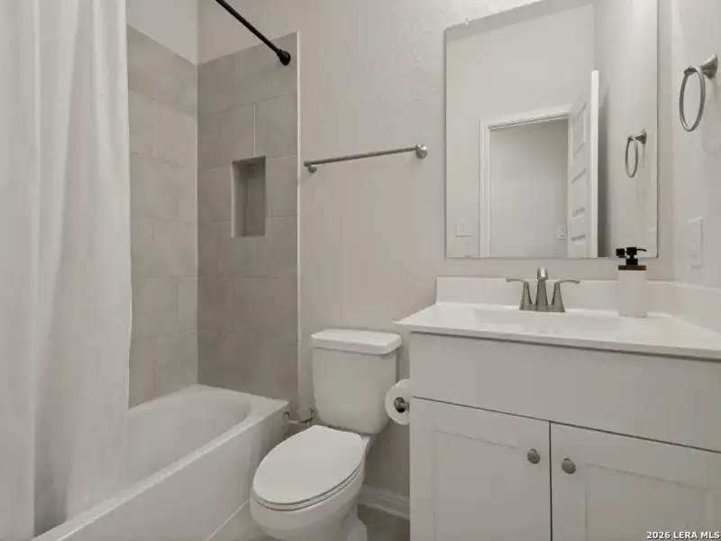 Furnished interior view inside a new home in Venado Crossing, Cibolo (Image 17).
