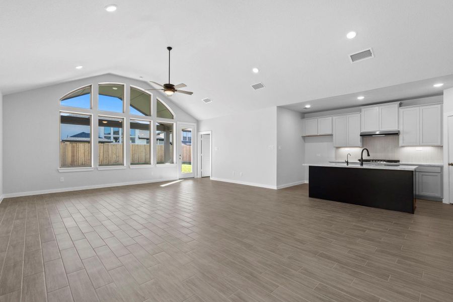 Spacious, unfurnished interior of a new home in Harvest Green - Final Opportunities, Richmond (Image 22). Spacious, unfurnished interior of a new home in Harvest Green - Final Opportunities, Richmond (Image 22).