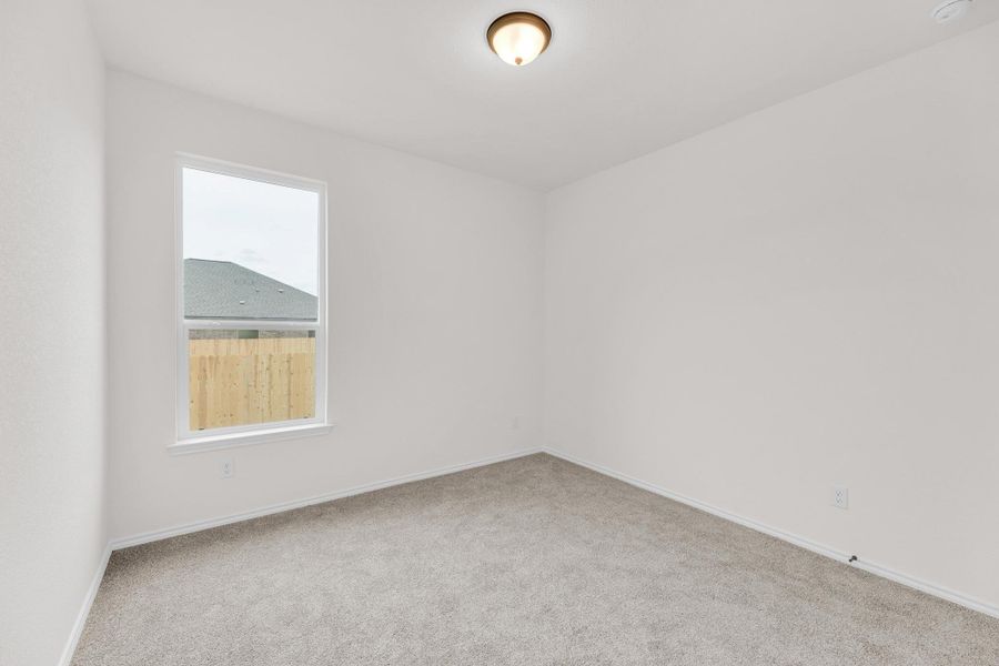 Spacious, unfurnished interior of a new home in Mustang Valley, Manor (Image 27).