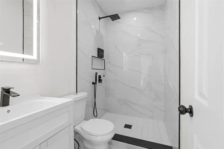 Furnished interior view inside a new home in , Cleveland (Image 9).