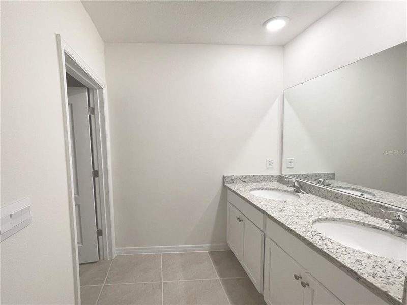 Furnished interior view inside a new home in , Haines City (Image 6).