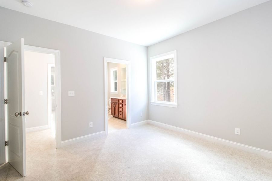 Representative unfurnished interior of a home built from the Pinehurst with 3rd Floor Retreat by Greybrook Homes in Edmunds Farm, Clover (Image 24).