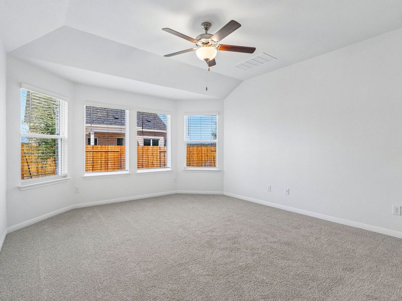 Spacious, unfurnished interior of a new home in Colony at Cole Springs - Boulevard Collection, Buda (Image 10).