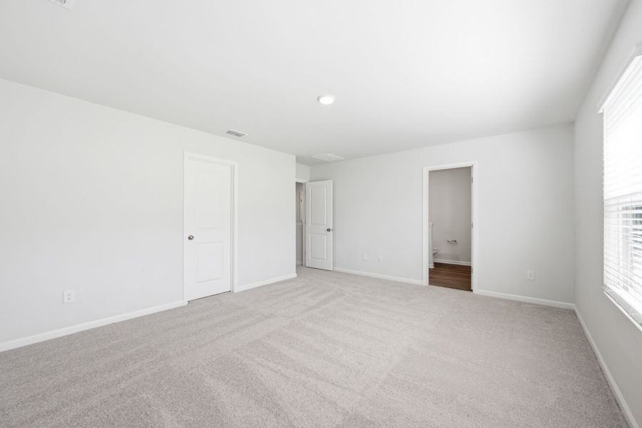 Spacious, unfurnished interior of a new home in Grand Arbor, Blythewood (Image 24). Spacious, unfurnished interior of a new home in Grand Arbor, Blythewood (Image 24).