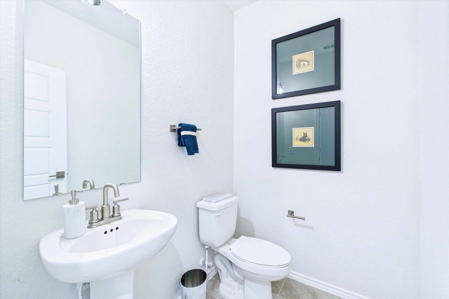 Representative furnished interior of a home built from the The Gillian C by Davidson Homes LLC in Cedar Heights, San Antonio (Image 18).
