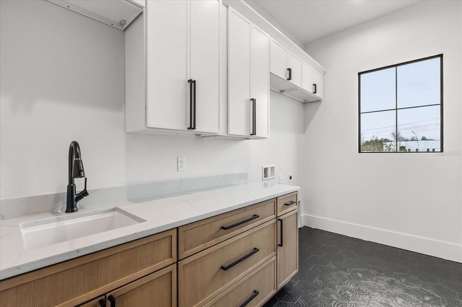 Furnished interior view inside a new home in , Winter Park (Image 31).