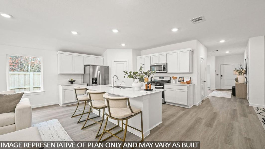 Furnished interior view inside a new home in Silverthorne, Conroe (Image 13). Furnished interior view inside a new home in Silverthorne, Conroe (Image 13).