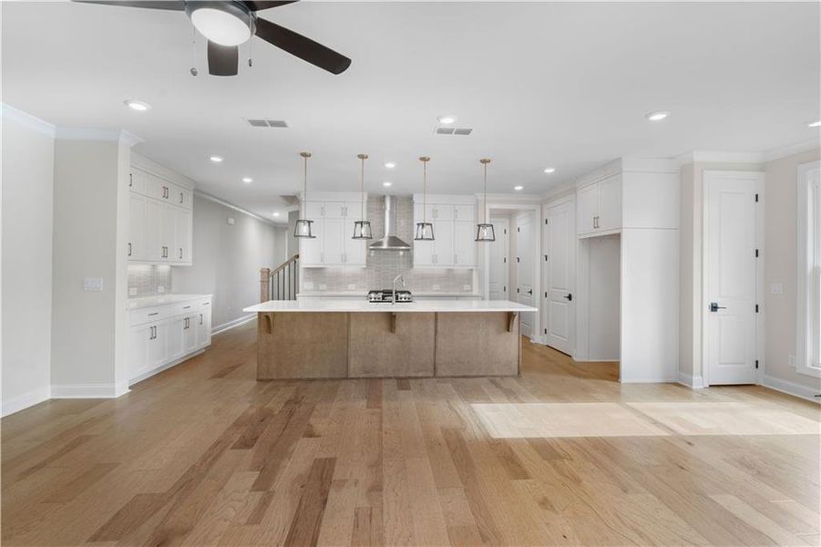 Spacious, unfurnished interior of a new home in Ward's Crossing Townhomes, Johns Creek (Image 34). Spacious, unfurnished interior of a new home in Ward's Crossing Townhomes, Johns Creek (Image 34).