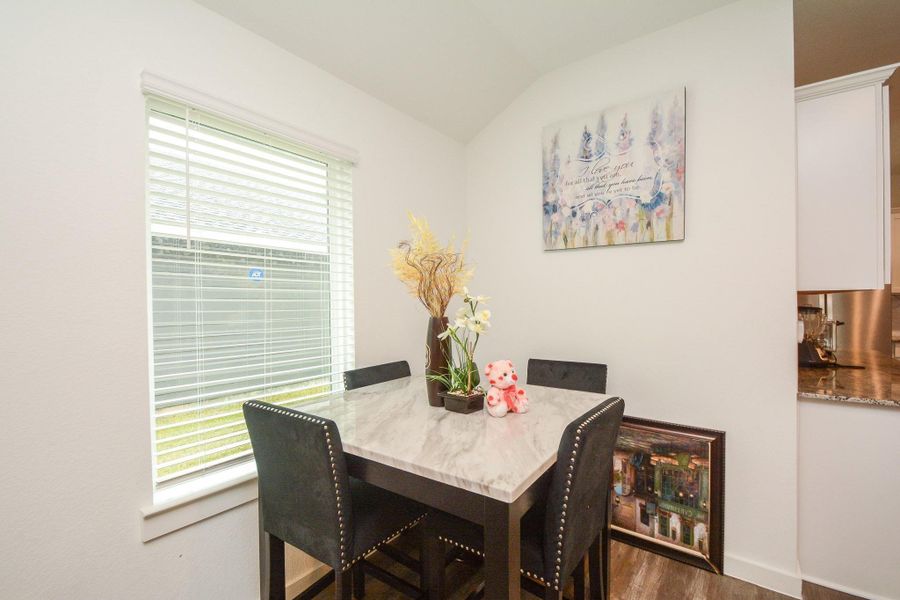Furnished interior view inside a new home in , Rosharon (Image 9).