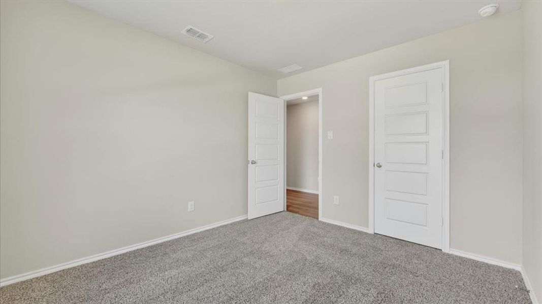 Spacious, unfurnished interior of a new home in , Hillsboro (Image 15).