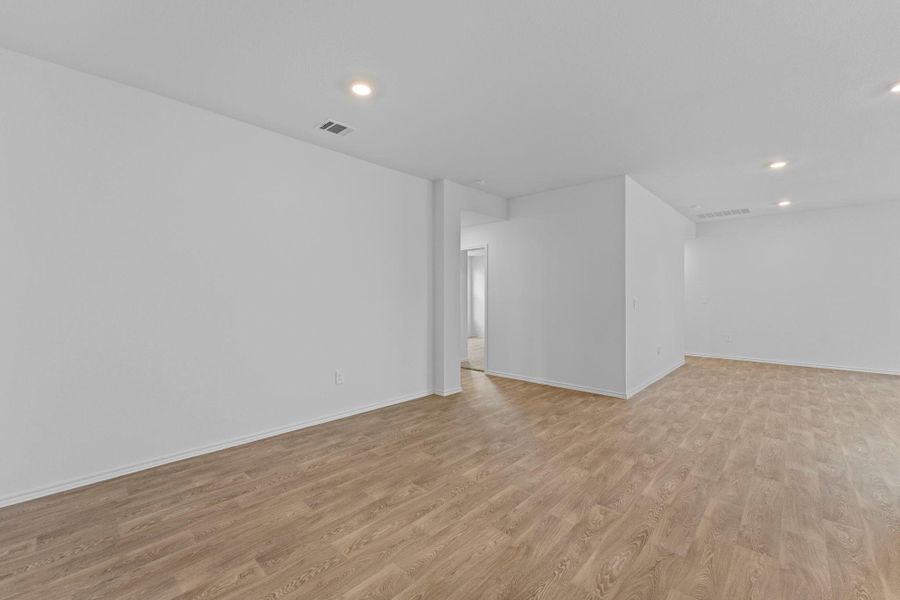 Spacious, unfurnished interior of a new home in Durango, Mustang Ridge (Image 19). Spacious, unfurnished interior of a new home in Durango, Mustang Ridge (Image 19).