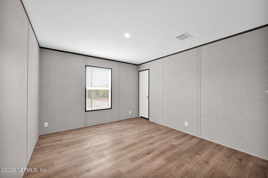 Spacious, unfurnished interior of a new home in , Hawthorne (Image 14).