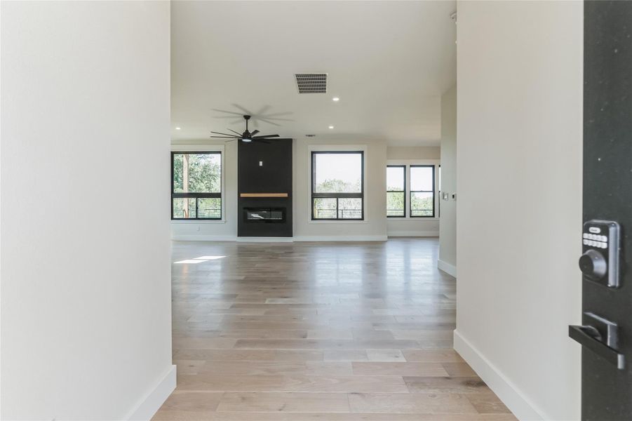 Spacious, unfurnished interior of a new home in , Horseshoe Bay (Image 27). Spacious, unfurnished interior of a new home in , Horseshoe Bay (Image 27).